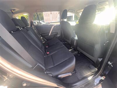 2017 Toyota RAV4 LE - Photo 29 - Madison, OH 44057
