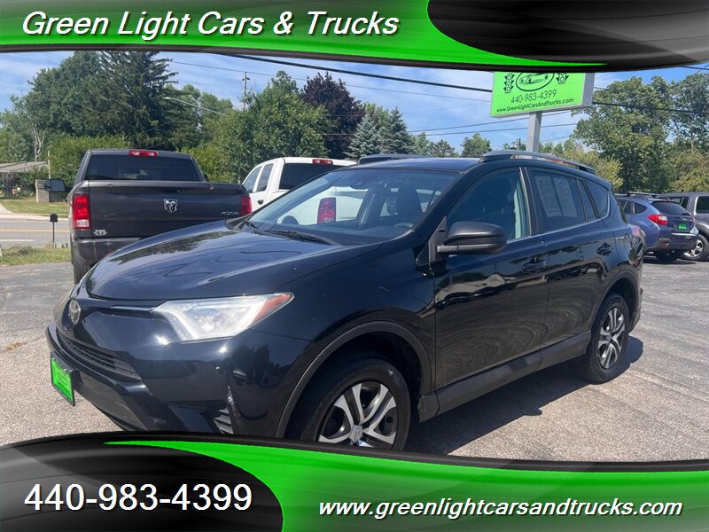 2017 Toyota RAV4 LE   - Photo 1 - Madison, OH 44057