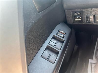 2017 Toyota RAV4 LE - Photo 17 - Madison, OH 44057