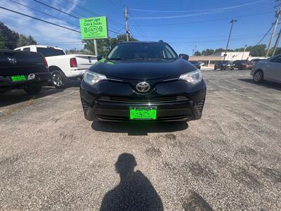 2017 Toyota RAV4 LE - Photo 7 - Madison, OH 44057