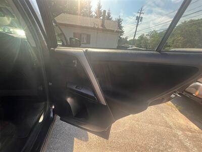 2017 Toyota RAV4 LE - Photo 30 - Madison, OH 44057