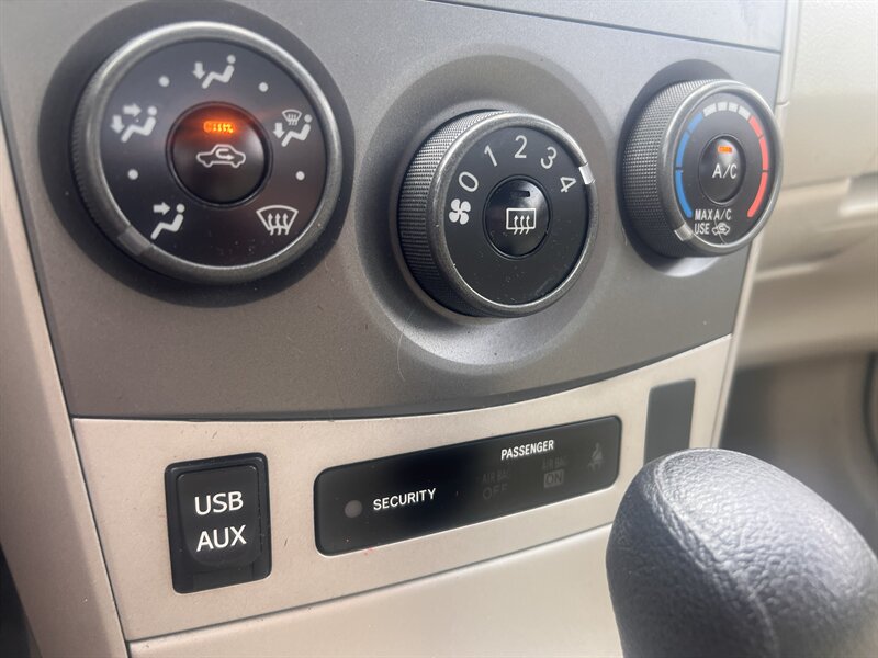 2012 Toyota Corolla LE - Photo 15 - Madison, OH 44057