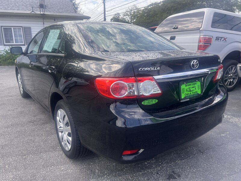 2012 Toyota Corolla LE - Photo 5 - Madison, OH 44057