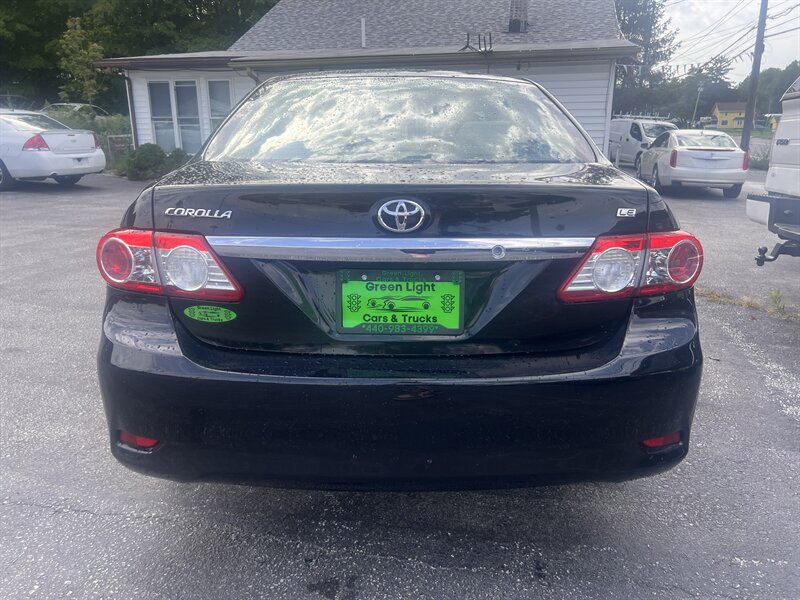 2012 Toyota Corolla LE - Photo 6 - Madison, OH 44057