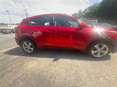 2018 Honda HR-V LX - Photo 4 - Madison, OH 44057