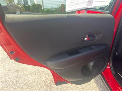 2018 Honda HR-V LX - Photo 21 - Madison, OH 44057