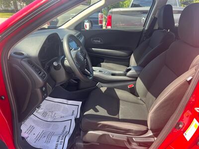 2018 Honda HR-V LX - Photo 9 - Madison, OH 44057