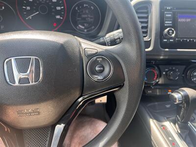 2018 Honda HR-V LX - Photo 13 - Madison, OH 44057