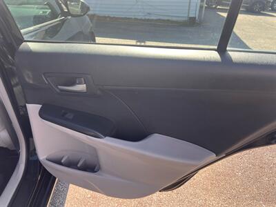 2014 Toyota Camry LE   - Photo 29 - Madison, OH 44057