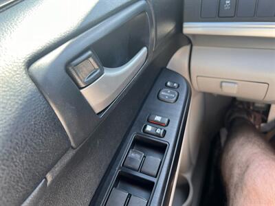 2014 Toyota Camry LE   - Photo 18 - Madison, OH 44057
