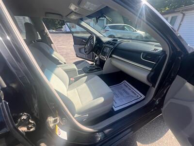 2014 Toyota Camry LE   - Photo 32 - Madison, OH 44057