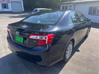 2014 Toyota Camry LE   - Photo 6 - Madison, OH 44057