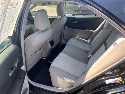 2014 Toyota Camry LE   - Photo 24 - Madison, OH 44057