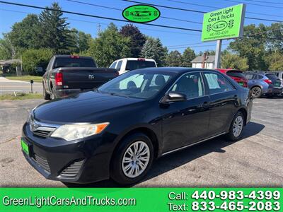 2014 Toyota Camry LE   - Photo 2 - Madison, OH 44057