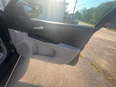 2014 Toyota Camry LE   - Photo 33 - Madison, OH 44057