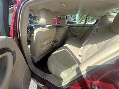 2014 Ford Taurus Limited   - Photo 27 - Madison, OH 44057