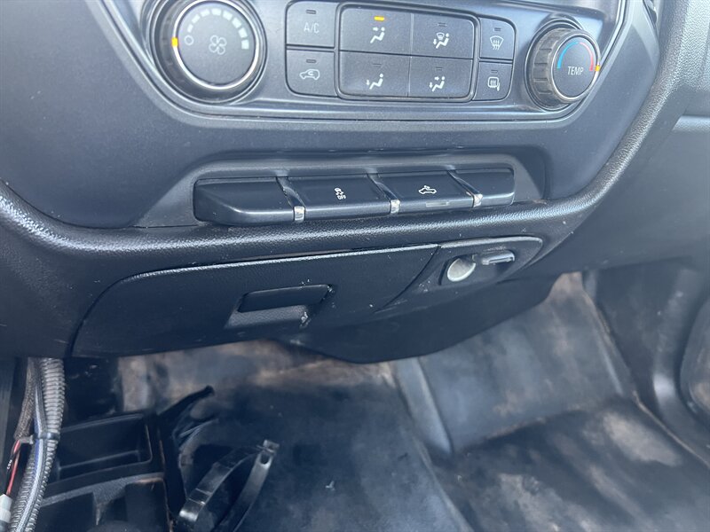 2016 GMC Sierra 3500 HD LONG BED 6.0 4X4 - Photo 22 - Madison, OH 44057