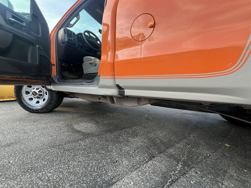2016 GMC Sierra 3500 HD LONG BED 6.0 4X4 - Photo 29 - Madison, OH 44057