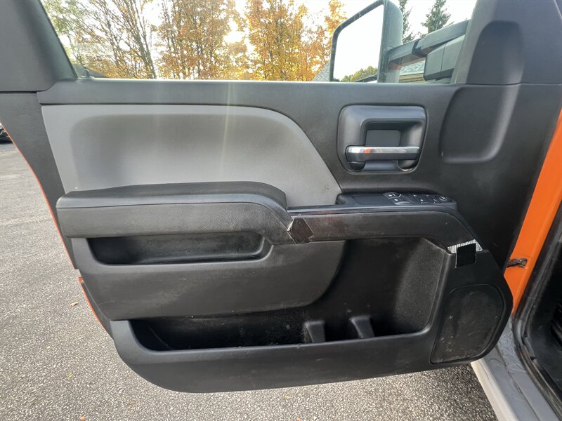 2016 GMC Sierra 3500 HD LONG BED 6.0 4X4 - Photo 11 - Madison, OH 44057