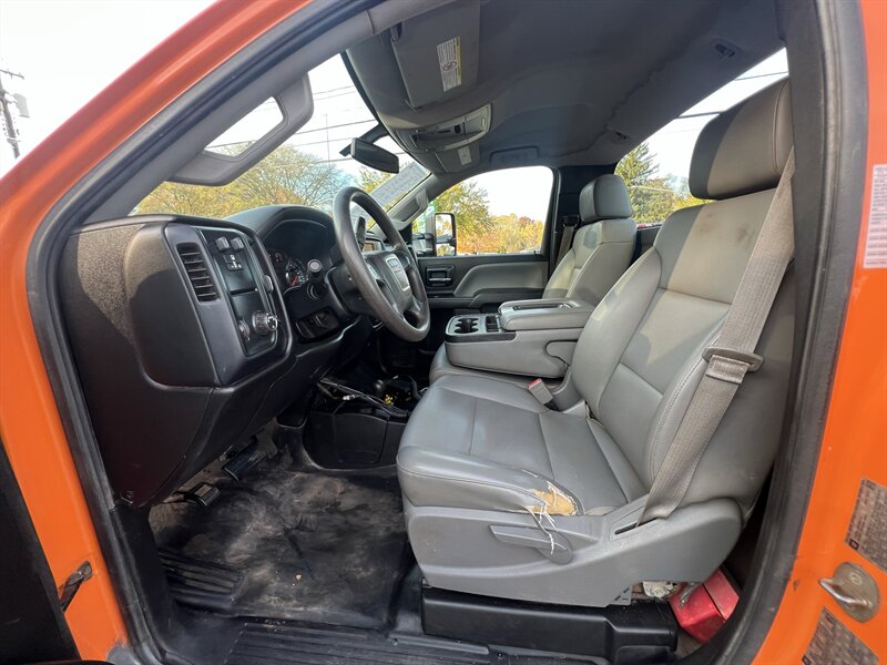 2016 GMC Sierra 3500 HD LONG BED 6.0 4X4 - Photo 10 - Madison, OH 44057