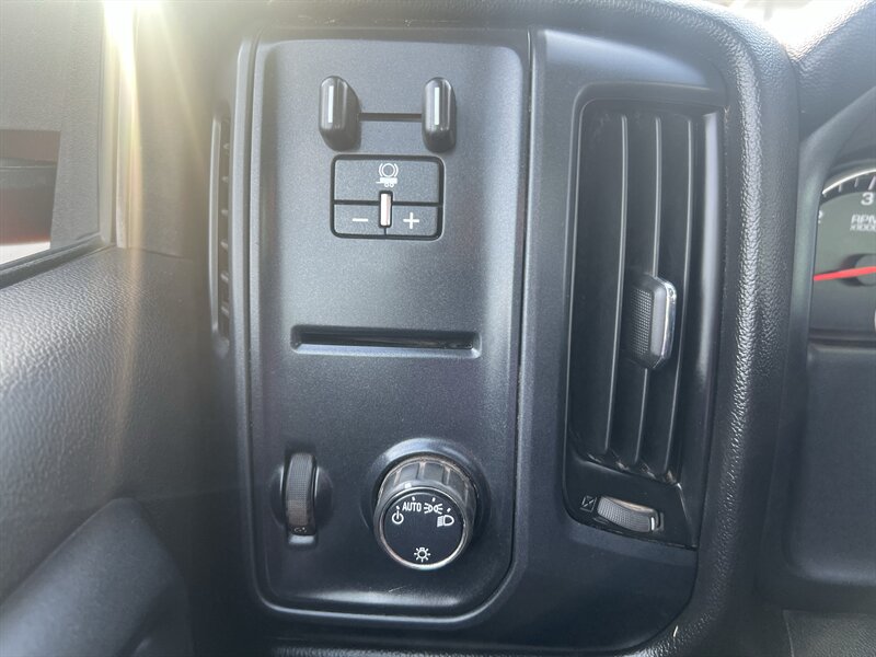 2016 GMC Sierra 3500 HD LONG BED 6.0 4X4 - Photo 16 - Madison, OH 44057