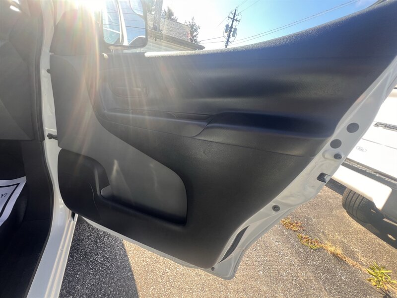 2016 Nissan NV 200 WORK VAN - Photo 33 - Madison, OH 44057