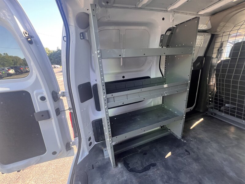 2016 Nissan NV 200 WORK VAN - Photo 28 - Madison, OH 44057