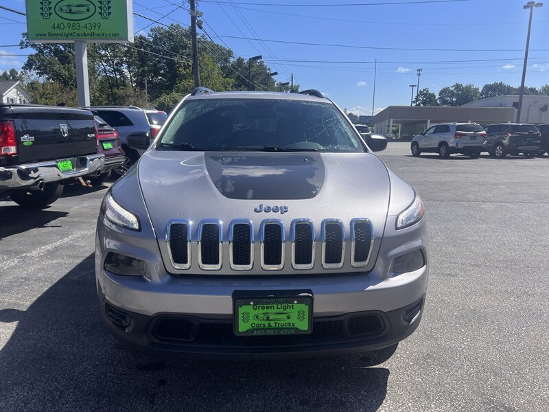 2016 Jeep Cherokee Sport - Photo 2 - Madison, OH 44057