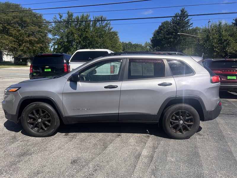 2016 Jeep Cherokee Sport - Photo 8 - Madison, OH 44057