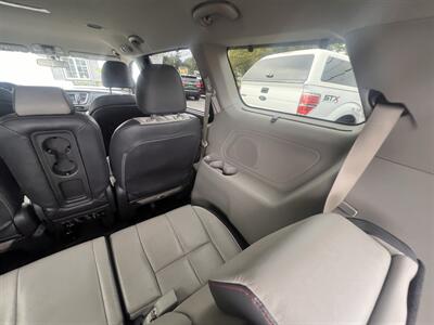 2017 Kia Sedona LX - Photo 37 - Madison, OH 44057