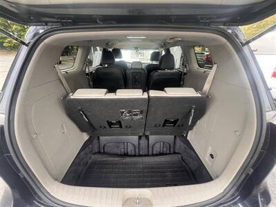 2017 Kia Sedona LX - Photo 32 - Madison, OH 44057