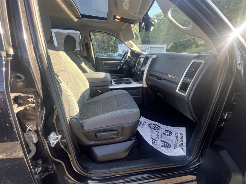 2016 RAM 1500 Big Horn - Photo 37 - Madison, OH 44057