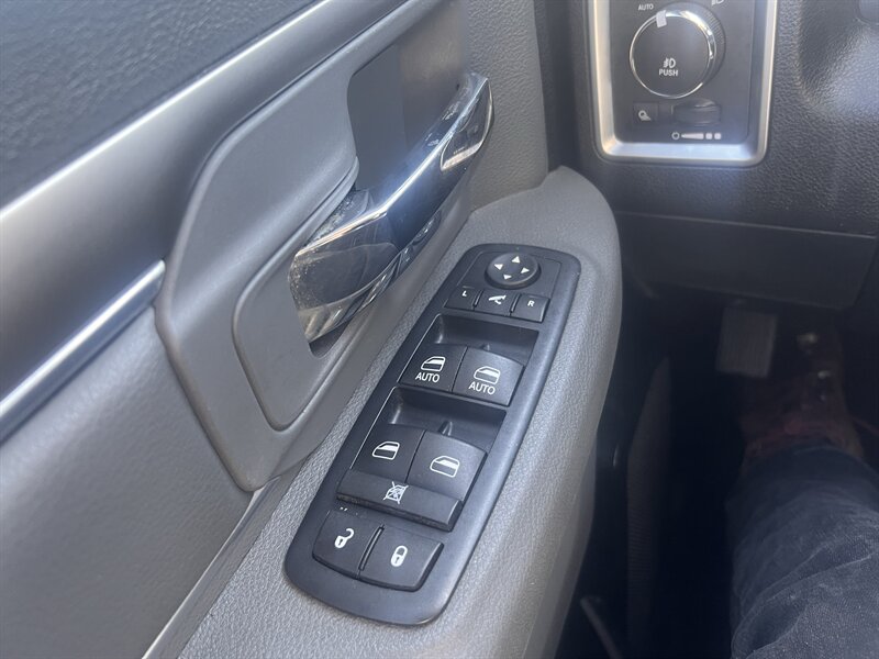 2016 RAM 1500 Big Horn - Photo 16 - Madison, OH 44057