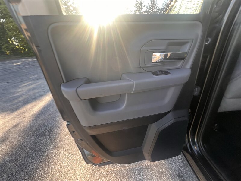 2016 RAM 1500 Big Horn - Photo 27 - Madison, OH 44057