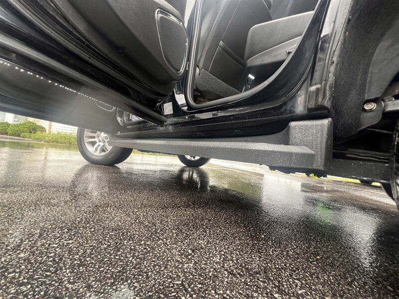 2017 Chevrolet Tahoe LT - Photo 31 - Madison, OH 44057