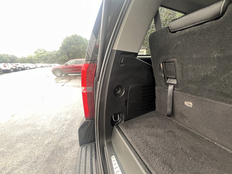 2017 Chevrolet Tahoe LT - Photo 32 - Madison, OH 44057