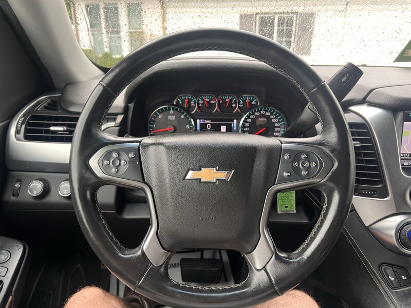 2017 Chevrolet Tahoe LT - Photo 16 - Madison, OH 44057