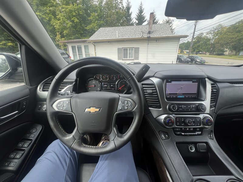 2017 Chevrolet Tahoe LT - Photo 14 - Madison, OH 44057
