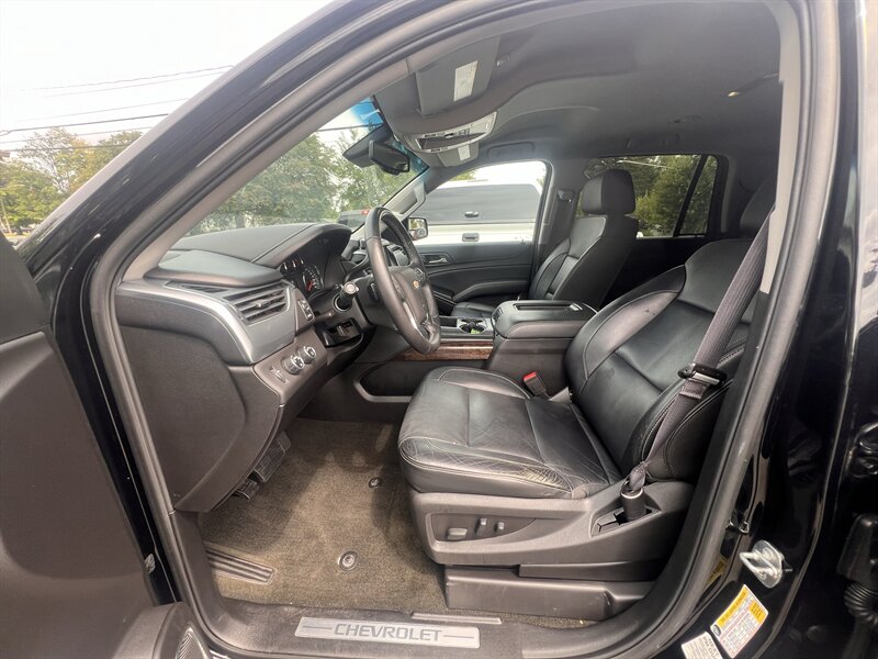 2017 Chevrolet Tahoe LT - Photo 10 - Madison, OH 44057
