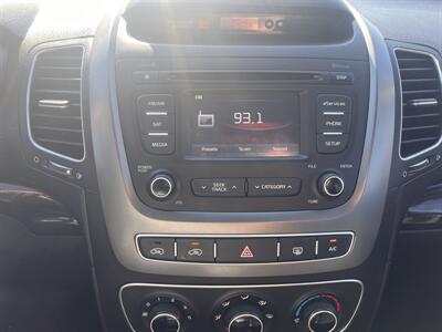 2015 Kia Sorento LX   - Photo 14 - Madison, OH 44057