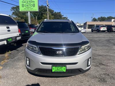 2015 Kia Sorento LX   - Photo 2 - Madison, OH 44057