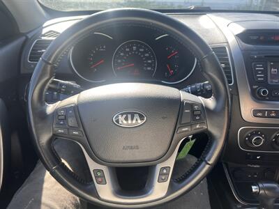 2015 Kia Sorento LX   - Photo 12 - Madison, OH 44057