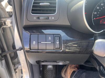 2015 Kia Sorento LX   - Photo 16 - Madison, OH 44057