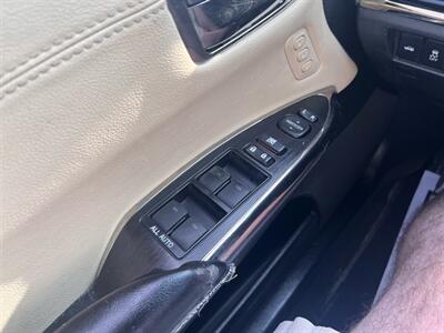 2013 Toyota Avalon XLE Touring - Photo 17 - Madison, OH 44057