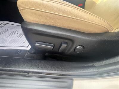 2013 Toyota Avalon XLE Touring - Photo 11 - Madison, OH 44057