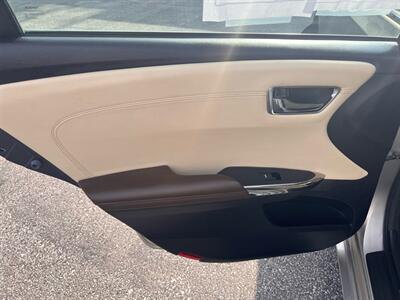 2013 Toyota Avalon XLE Touring - Photo 27 - Madison, OH 44057