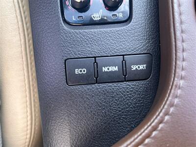 2013 Toyota Avalon XLE Touring - Photo 24 - Madison, OH 44057