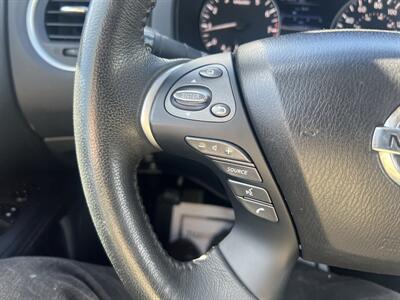 2016 Nissan Pathfinder Platinum - Photo 13 - Madison, OH 44057