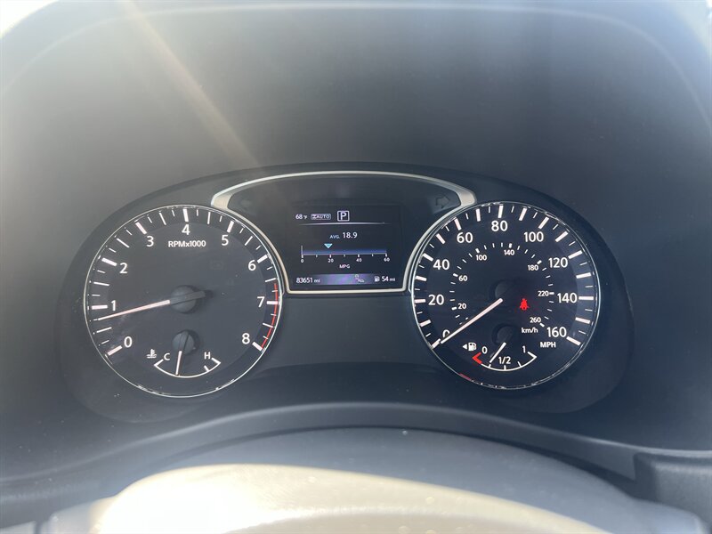 2016 Nissan Pathfinder Platinum - Photo 16 - Madison, OH 44057