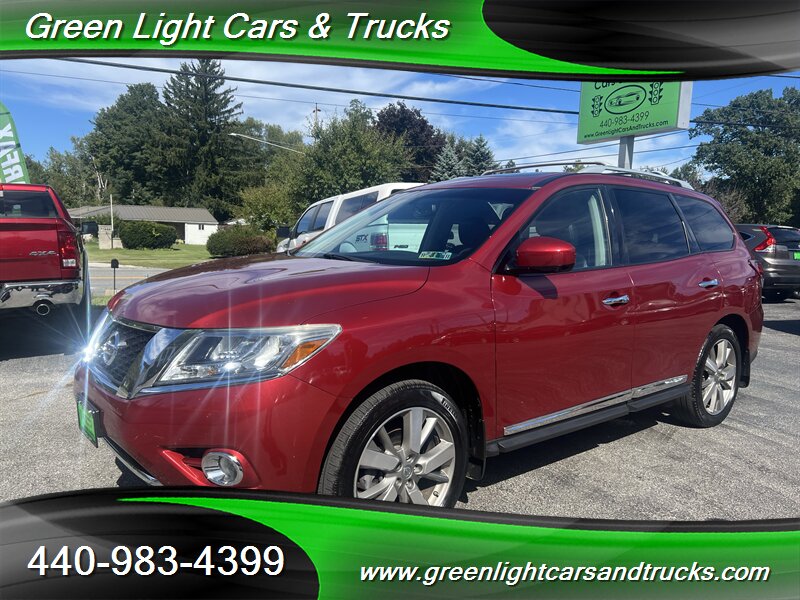 2016 Nissan Pathfinder Platinum   - Photo 1 - Madison, OH 44057